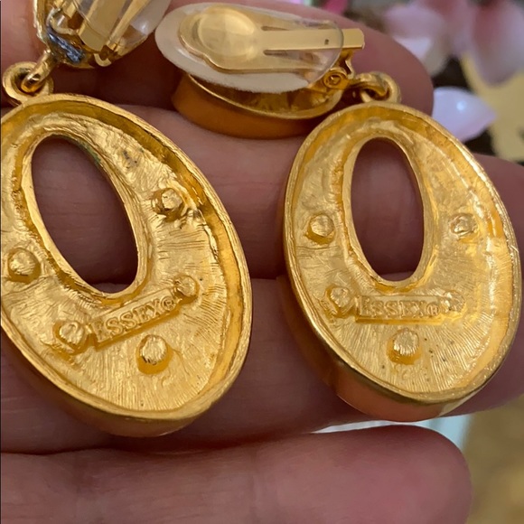 Vintage Paris Essex earring - Picture 6 of 6